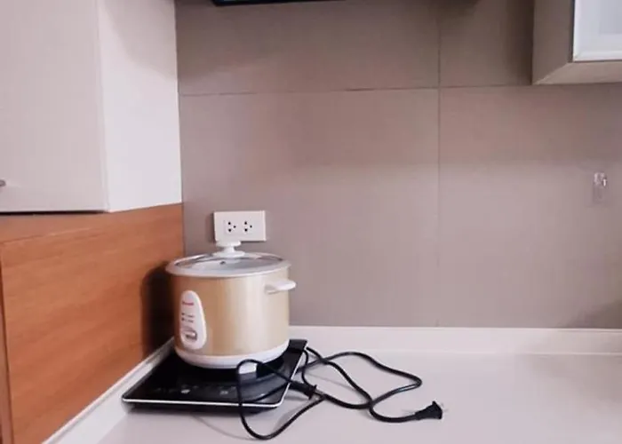 1bedroom2603a Sunshine100tower3 70inches Tv Pool Karaoke Apartment Manila