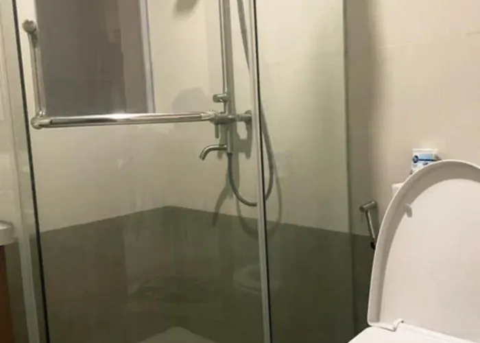 Apartment 1bedroom2603a Sunshine100tower3 70inches Tv Pool Karaoke Manila